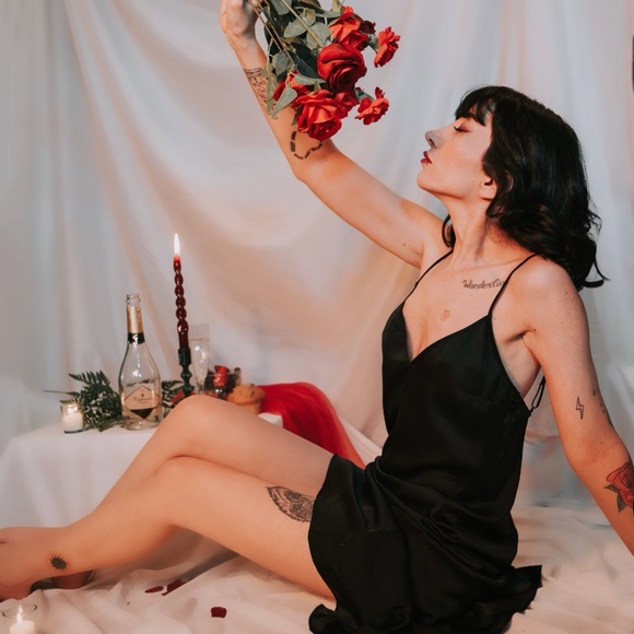 Meet your Posher, Dilara grace - Picture 3 of 6